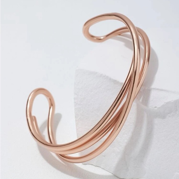 🆕 Rose Gold Cuff Bangle Bracelet…NEW!!!! - Picture 6 of 6